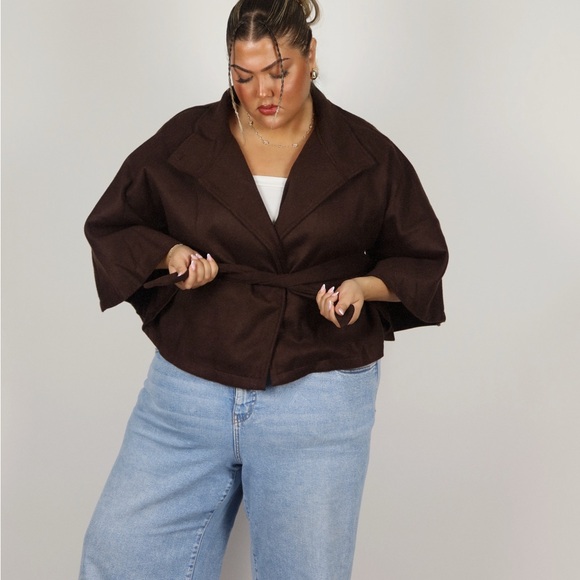 Chic Brown Cape Jacket - Picture 3 of 3